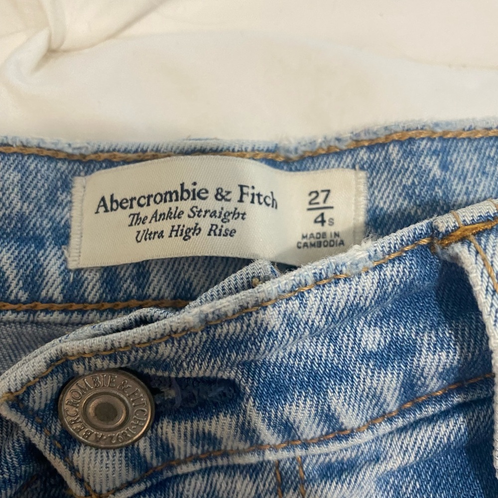 Ultra high rise ankle straight jeans - Picture 3 of 4